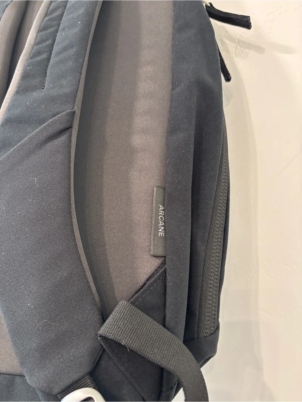 Osprey Arcane Backpack Black Commuter Travel School 20L Logo